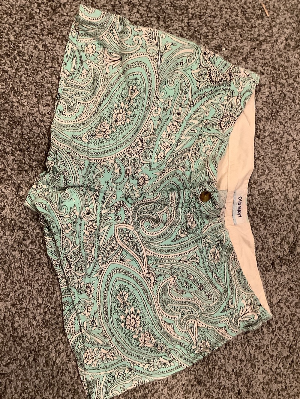 Old Navy Mint Paisley Pull-On Bermuda Shorts